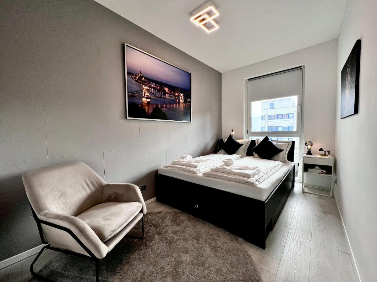 Suiteangel - Luxury Design Condo With Free Garage Βουδαπέστη Εξωτερικό φωτογραφία